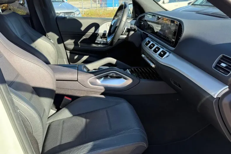 Mercedes-Benz GLE 580 din 2021 cu 67.507 km - oferta MER151970 - foto 12