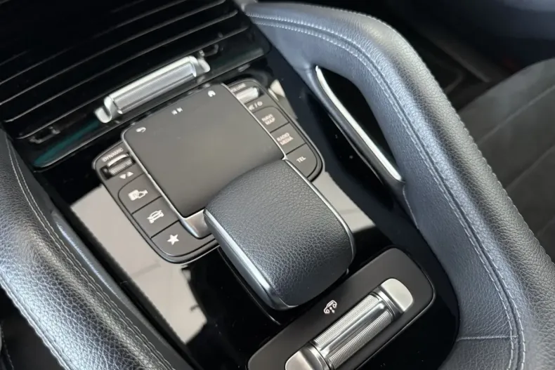 Mercedes-Benz GLE 350 din 2021 cu 57.800 km - oferta MER151972 - foto 19