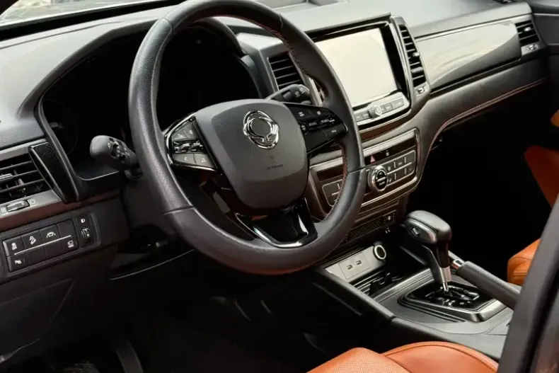 Ssangyong MUSSO din 2023 cu 12.000 km - oferta SSA151977 - foto 19