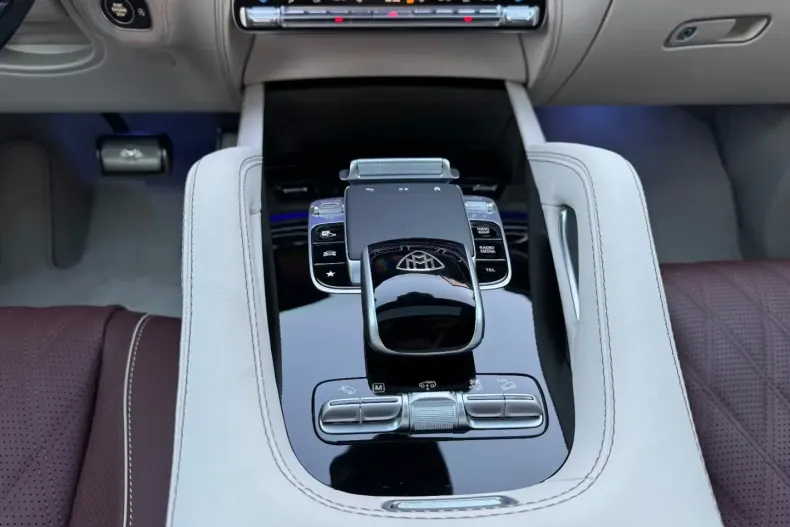 Mercedes-Benz GLS 600 din 2025 cu 22 km - oferta MER151985 - foto 9