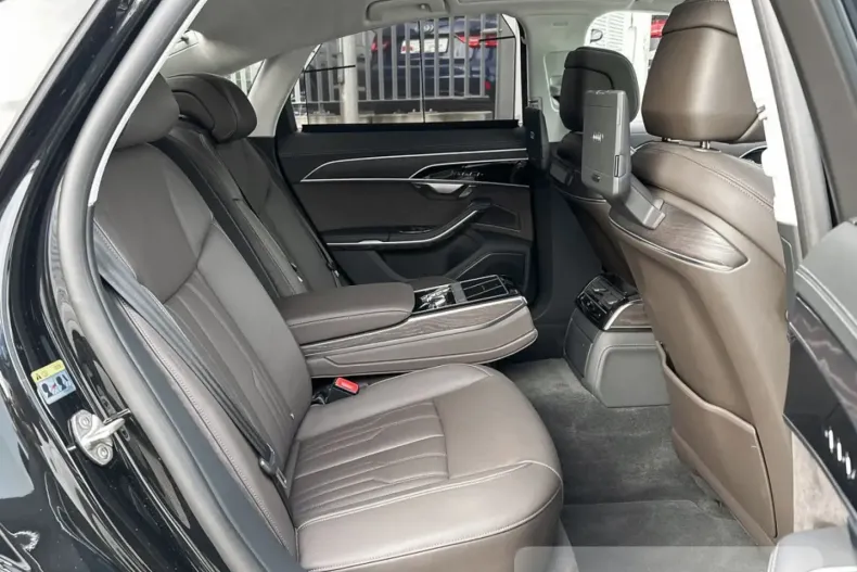 Audi A8 din 2022 cu 118.607 km - oferta AUD151986 - foto 11