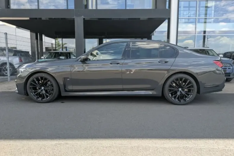 BMW 730 din 2021 cu 89.374 km - oferta BMW151991 - foto 2