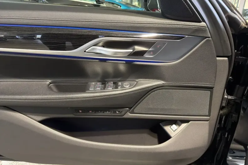 BMW 730 din 2021 cu 113.377 km - oferta BMW151992 - foto 11