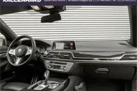 BMW 740 din 2021 cu 41.808 km - oferta BMW151994 - foto 3