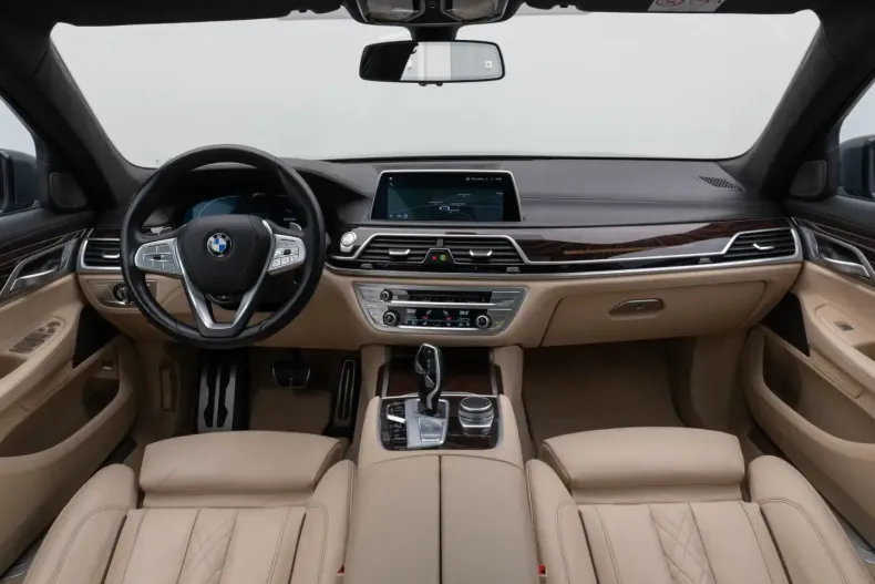 BMW 740 din 2021 cu 97.500 km - oferta BMW151996 - foto 44