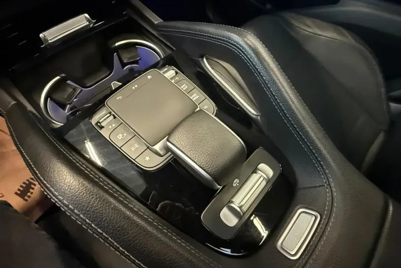 Mercedes-Benz GLE 450 din 2024 cu 56.650 km - oferta MER152003 - foto 19