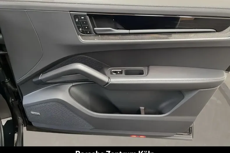 Porsche Cayenne din 2023 cu 8.387 km - oferta POR152013 - foto 20