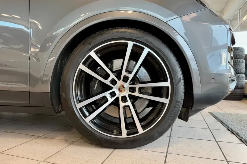 Porsche Cayenne din 2023 cu 29.987 km - oferta POR152019 - foto 6