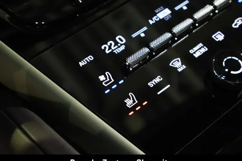 Porsche Cayenne din 2025 cu 13.800 km - oferta POR152020 - foto 15