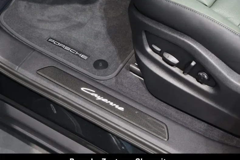 Porsche Cayenne din 2025 cu 13.800 km - oferta POR152020 - foto 24