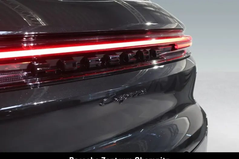 Porsche Cayenne din 2025 cu 13.800 km - oferta POR152020 - foto 38