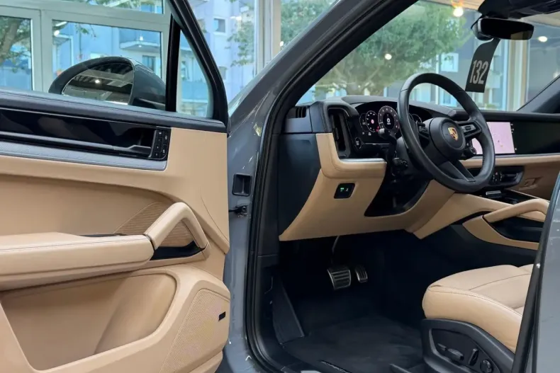 Porsche Cayenne din 2023 cu 34.631 km - oferta POR152023 - foto 11