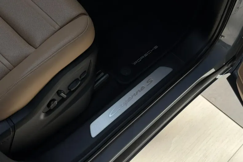 Porsche Cayenne din 2023 cu 34.631 km - oferta POR152023 - foto 22