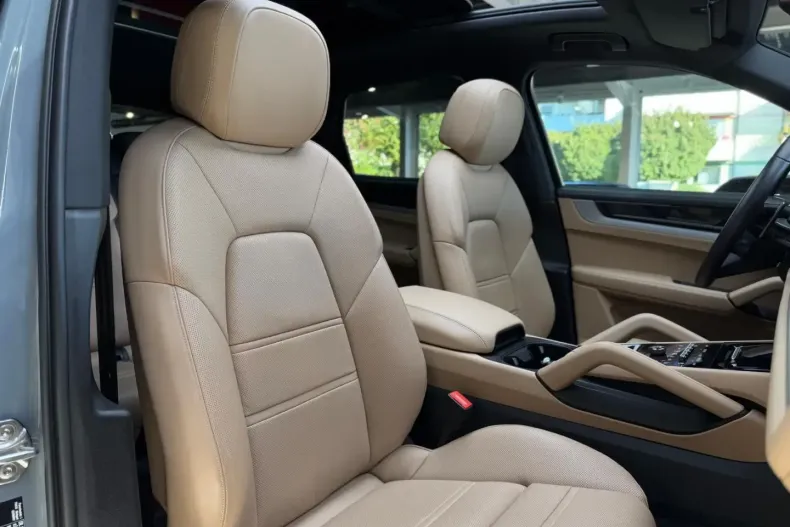 Porsche Cayenne din 2023 cu 34.631 km - oferta POR152023 - foto 24