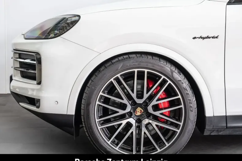 Porsche Cayenne din 2024 cu 26.935 km - oferta POR152025 - foto 6