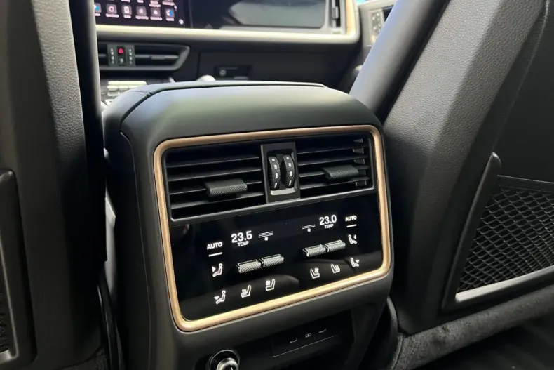 Porsche Cayenne din 2024 cu 14.600 km - oferta POR152026 - foto 25