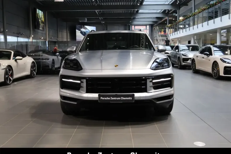 Porsche Cayenne din 2024 cu 22.360 km - oferta POR152039 - foto 4