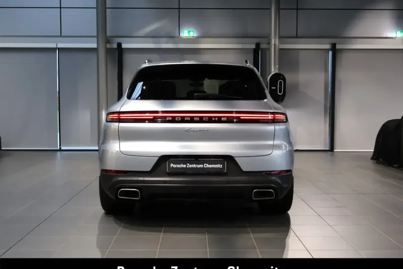 Porsche Cayenne din 2024 cu 22.360 km - oferta POR152039 - foto 5