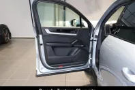 Porsche Cayenne din 2024 cu 22.360 km - oferta POR152039 - foto 10