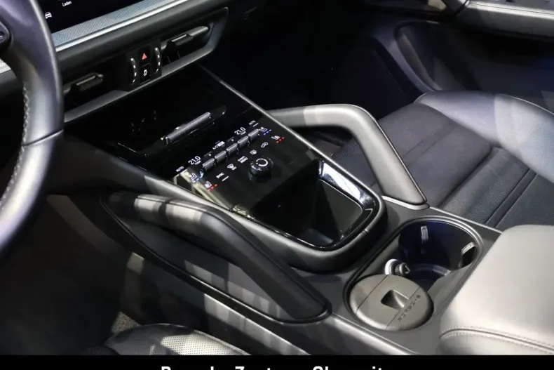 Porsche Cayenne din 2024 cu 22.360 km - oferta POR152039 - foto 14