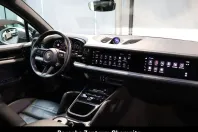 Porsche Cayenne din 2024 cu 22.360 km - oferta POR152039 - foto 19