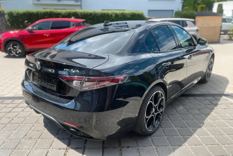 Alfa Romeo Giulia din 2023 cu 13.600 km - oferta ALF152046 - foto 2