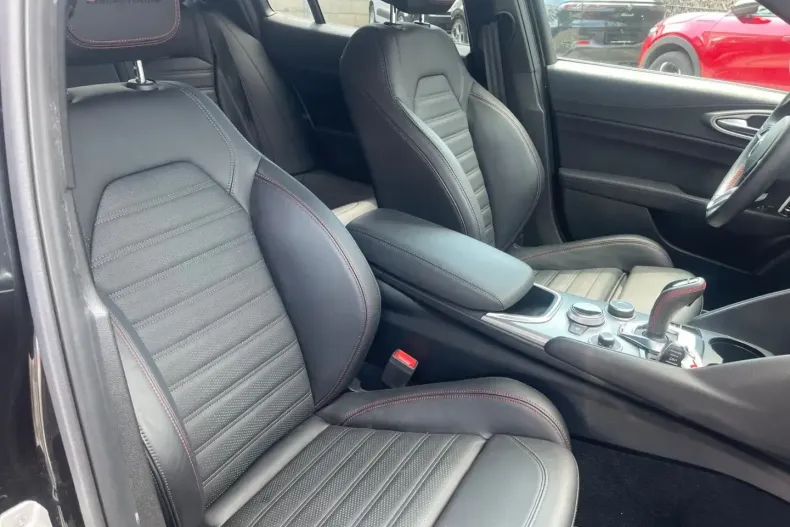 Alfa Romeo Giulia din 2023 cu 13.600 km - oferta ALF152046 - foto 10