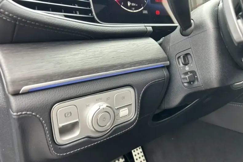 Mercedes-Benz GLE 450 din 2025 cu 8.000 km - oferta MER152054 - foto 10