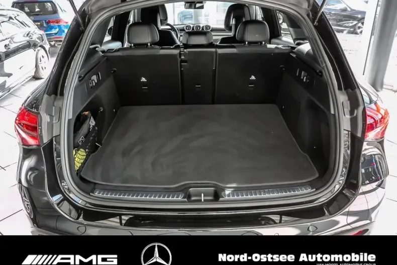 Mercedes-Benz GLC 300 din 2024 cu 9.457 km - oferta MER152056 - foto 11