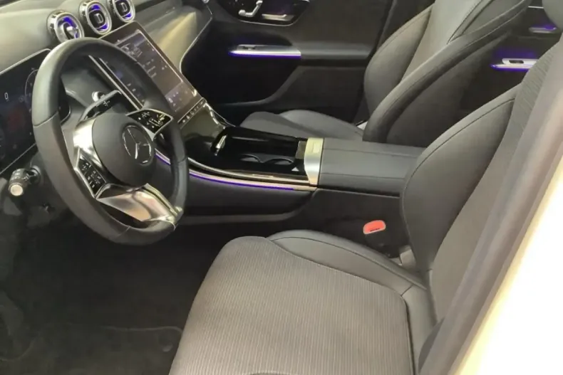 Mercedes-Benz GLC 200 din 2024 cu 9.598 km - oferta MER152057 - foto 8