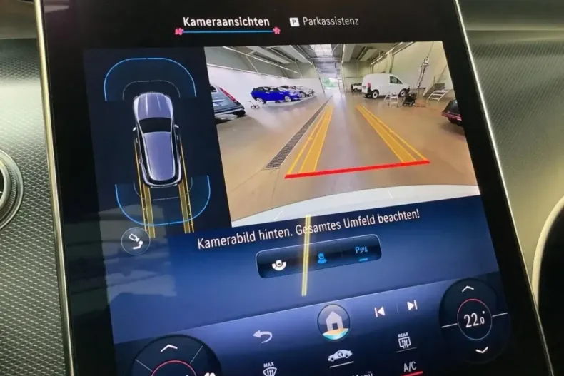 Mercedes-Benz GLC 200 din 2024 cu 9.598 km - oferta MER152057 - foto 11