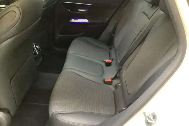 Mercedes-Benz GLC 200 din 2024 cu 9.598 km - oferta MER152057 - foto 14