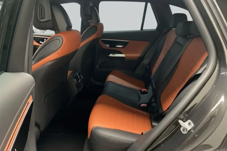 Mercedes-Benz GLC 220 din 2023 cu 32.179 km - oferta MER152058 - foto 10