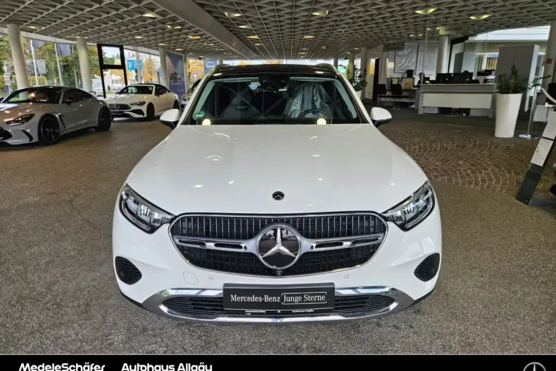 Mercedes-Benz GLC 220 din 2023 cu 40.895 km - oferta MER152061 - foto 2