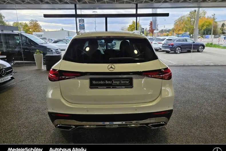 Mercedes-Benz GLC 220 din 2023 cu 40.895 km - oferta MER152061 - foto 3