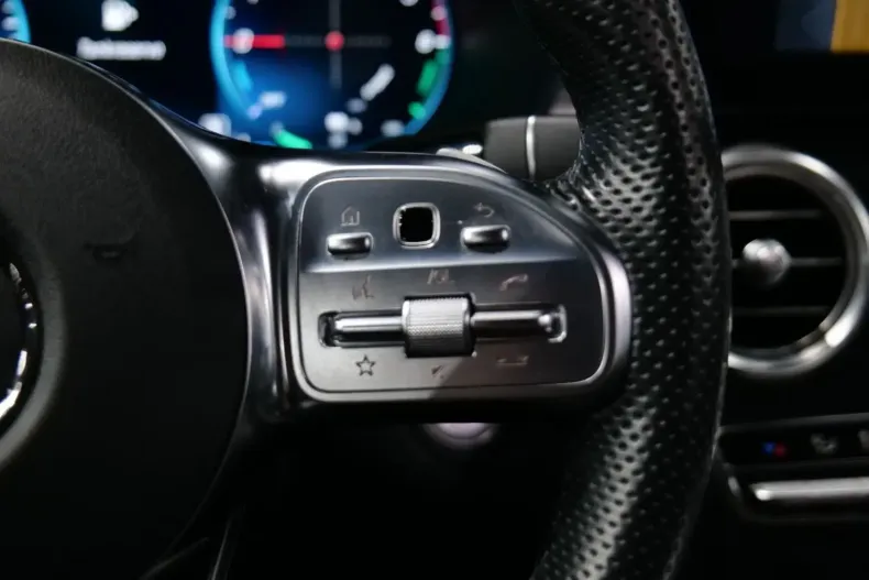 Mercedes-Benz GLC 300 din 2021 cu 93.514 km - oferta MER152062 - foto 14