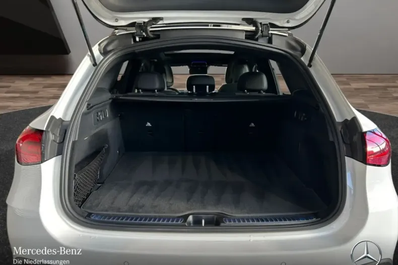 Mercedes-Benz GLC 300 din 2023 cu 30.412 km - oferta MER152063 - foto 15