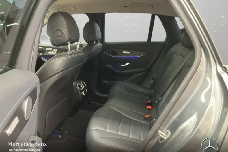 Mercedes-Benz GLC 300 din 2021 cu 90.630 km - oferta MER152064 - foto 9