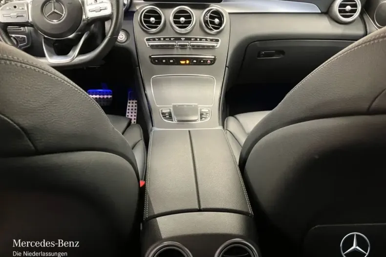 Mercedes-Benz GLC 300 din 2021 cu 90.630 km - oferta MER152064 - foto 12