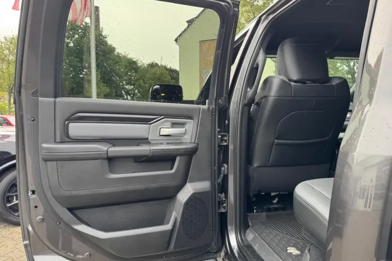 Dodge RAM din 2023 cu 22.450 km - oferta DOD152068 - foto 19