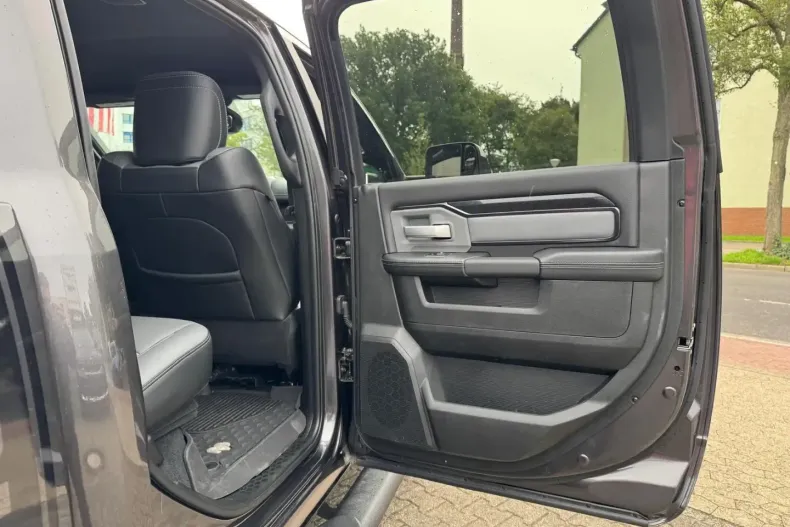 Dodge RAM din 2023 cu 22.450 km - oferta DOD152068 - foto 21