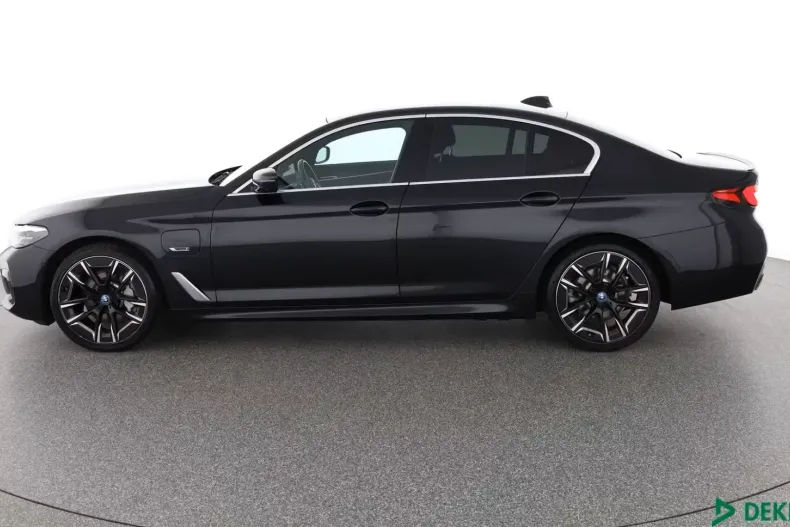 BMW 530 din 2022 cu 39.936 km - oferta BMW152069 - foto 2