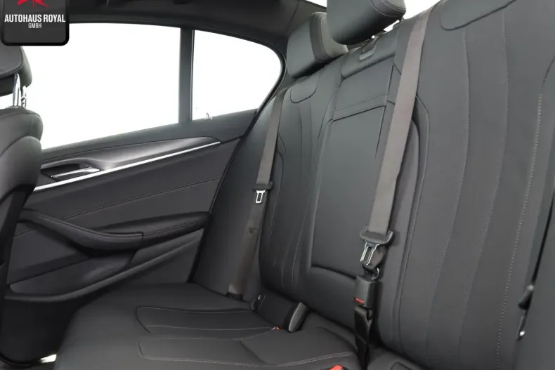 BMW 530 din 2022 cu 39.936 km - oferta BMW152069 - foto 5