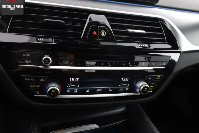 BMW 530 din 2022 cu 39.936 km - oferta BMW152069 - foto 11