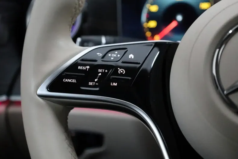 Mercedes-Benz E 200 din 2021 cu 46.400 km - oferta MER152070 - foto 20