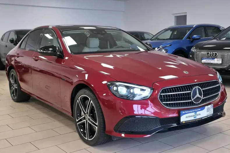 Mercedes-Benz E 300 din 2020 cu 10.104 km - oferta MER152072 - foto 3