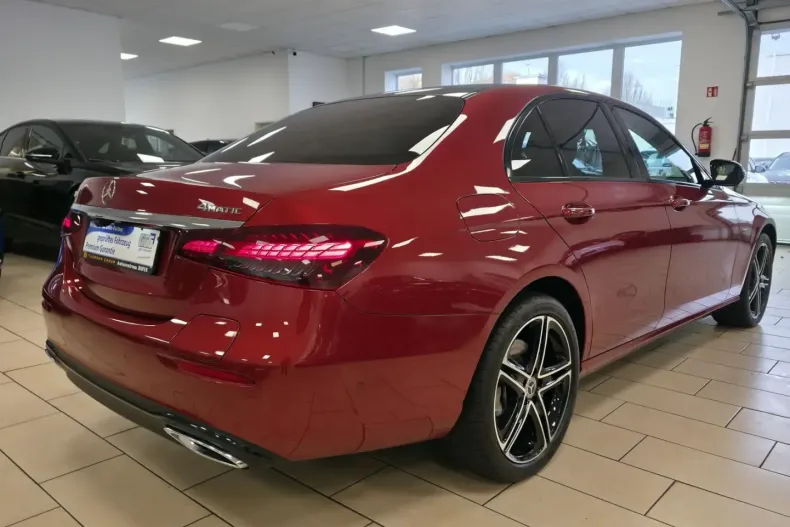 Mercedes-Benz E 300 din 2020 cu 10.104 km - oferta MER152072 - foto 5