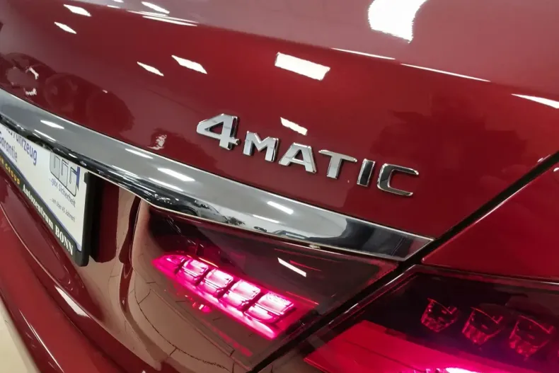 Mercedes-Benz E 300 din 2020 cu 10.104 km - oferta MER152072 - foto 15