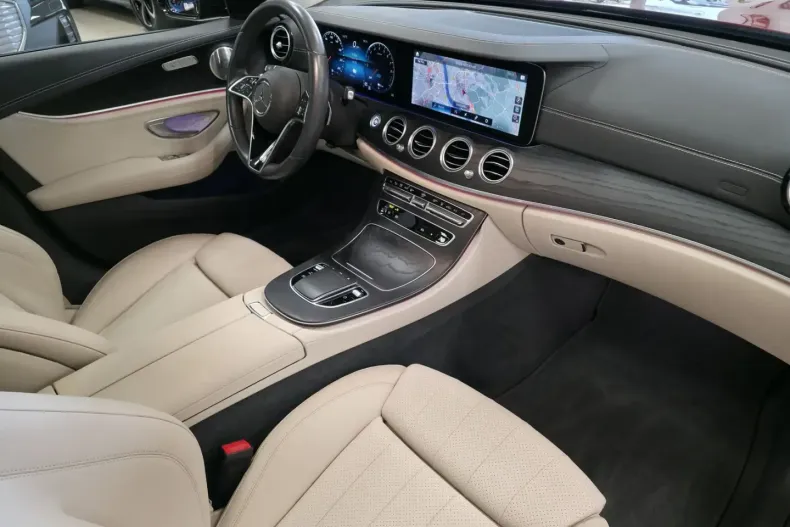 Mercedes-Benz E 300 din 2020 cu 10.104 km - oferta MER152072 - foto 16