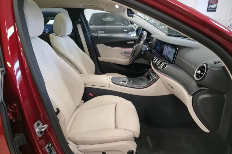 Mercedes-Benz E 300 din 2020 cu 10.104 km - oferta MER152072 - foto 17